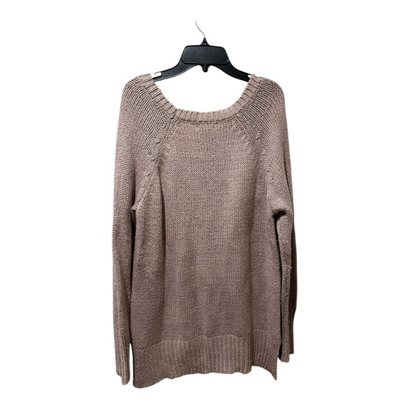 Maurice’s Sweater - Picture 3 of 4